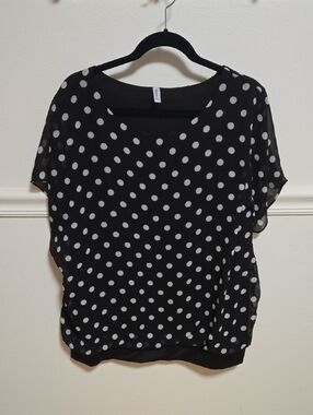 Black & White Polka Dot Short Sleeve Blouse - Women's